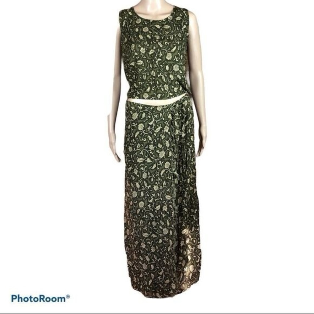 Jessica Sport vintage green sleeveless top and sarong skirt
